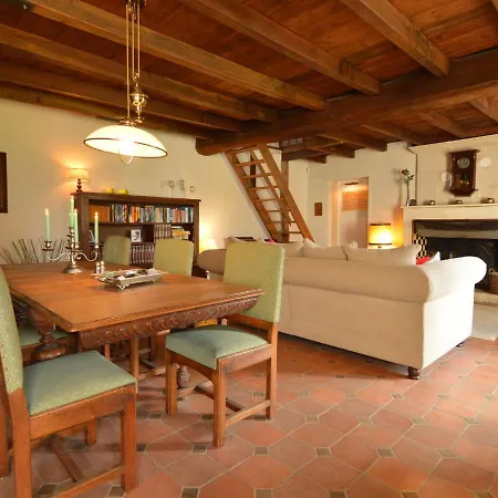 18th Century Near Poitiers And Chinon Holiday home Frontenay-sur-Dive