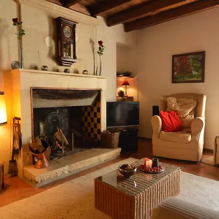Σπίτι διακοπών Countryside Family Haven For 8 With Pool Frontenay-sur-Dive