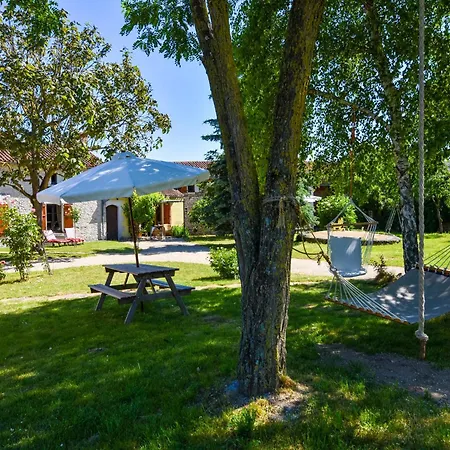 Casa de Férias In Saint-jean Near Loire Castles *