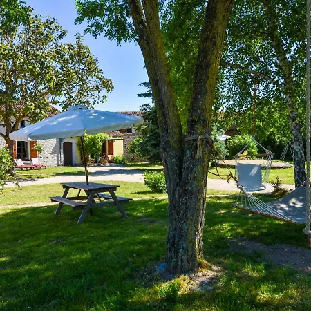 18th Century Near Poitiers And Chinon Holiday home Frontenay-sur-Dive